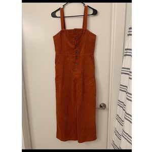 Rust/orange jumpsuit